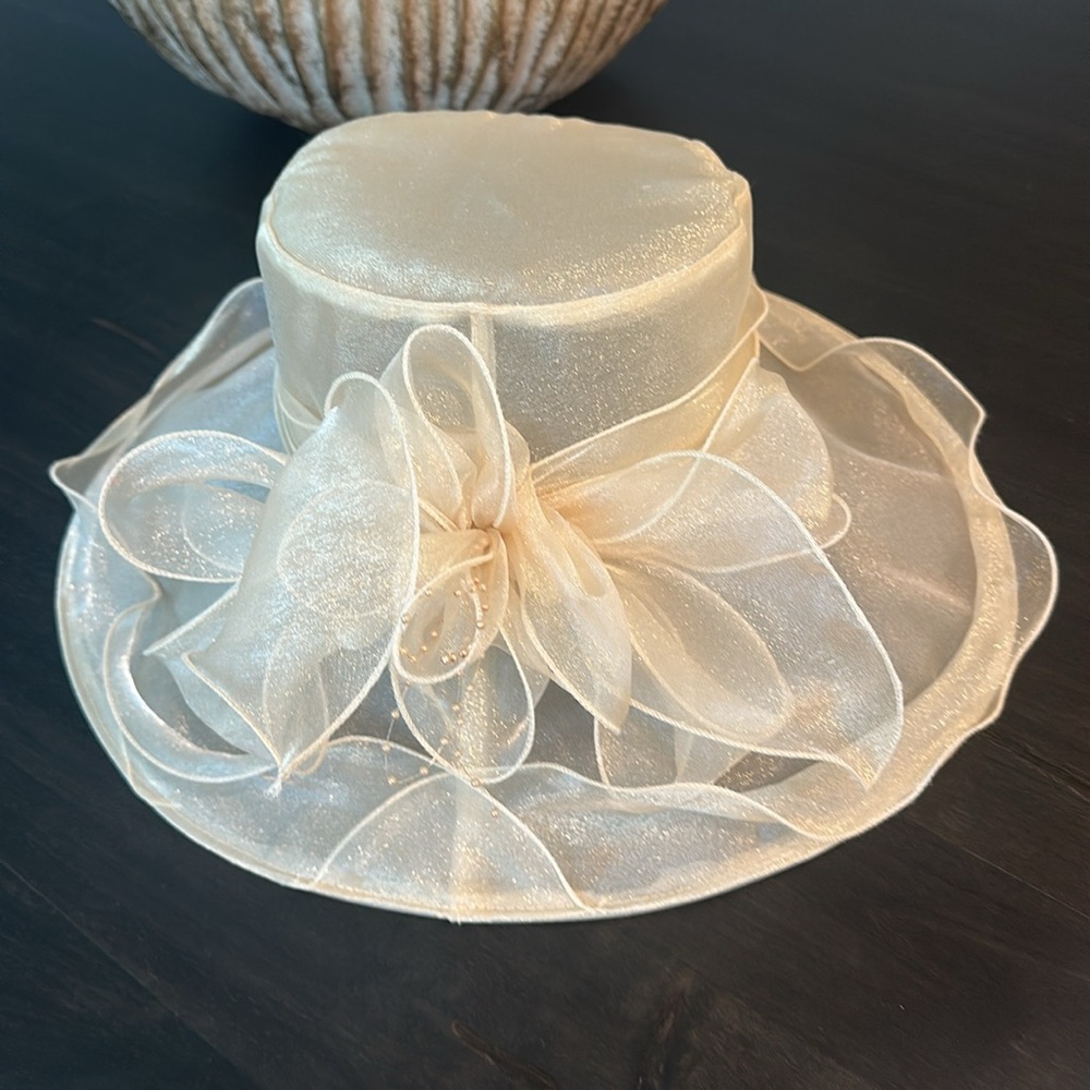 Derby Hat - Picture 3 of 4